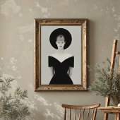 Iconische Halo: Chic zwart Pet monochroom portret Poster
