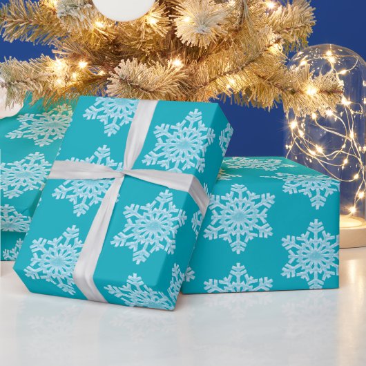 Icy Aqua Blauwgroen Bevroren Wintersnowflakes Kers Cadeaupapier (Feestdagen)
