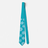 Icy Aqua Blauwgroen Bevroren Wintersnowflakes Kers Stropdas (Voorkant)