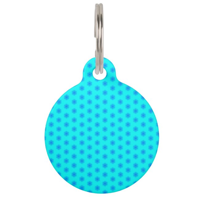 Icy Aqua en Blue Snowflake Pattern Huisdierpenning (Voorkant)