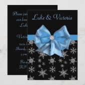 Icy Blue Bow op Black Winter Snowflakes Weddenscha Kaart (Voorkant / Achterkant)