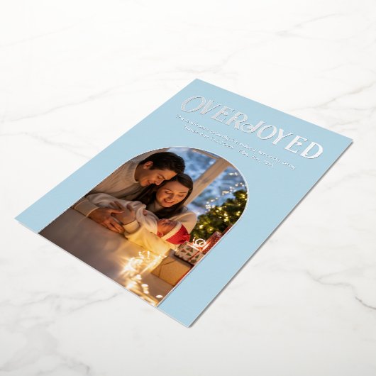 Icy Blue Christmas Baby Geboorteaankondiging Foto Folie Feestdagenkaart (Gedraaid)