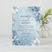 Icy Blue Floral Wreath Wedding Kaart (Staand voorkant)