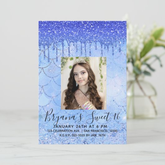 Icy Blue Glitter Drip Zeemeermin Sweet 16 Foto Kaart (Staand voorkant)