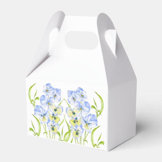 Icy Blue Pansies op een Gable Favor Box Bedankdoosjes (Voorkant Zijde)