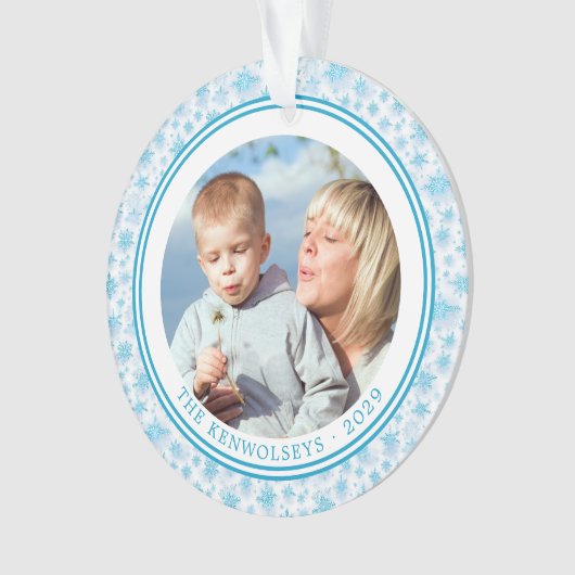 Icy Blue Snowflakes Familie Kerst 2-zijdig Ornament (voorkant)