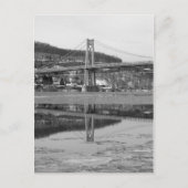 Icy Bridge Tower Reflection Briefkaart (Voorkant)