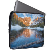 Icy Dream Lake Laptop Sleeve (Voorkant Rechts)