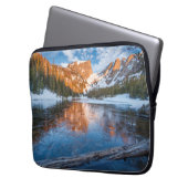 Icy Dream Lake Laptop Sleeve (Voorkant Links)
