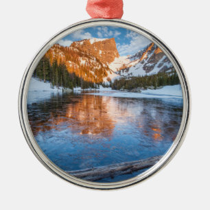 Icy Dream Lake Metalen Ornament