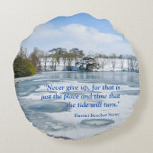 Icy English Lake - Gepersonaliseerd Rond Kussen