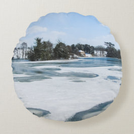 Icy English Lake - Gepersonaliseerd Rond Kussen