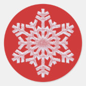 Icy White Snowflake op Cozy Warm Red Kerstmis Ronde Sticker (Voorkant)