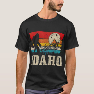 Idaho Bigfoot Vintage Mountains Hiking Camping Hun T-shirt