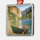 IDAHO, Vist een boot op een zandstrand in Metalen Ornament (Links)