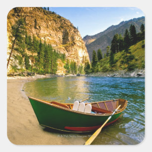IDAHO, Vist een boot op een zandstrand in Vierkante Sticker