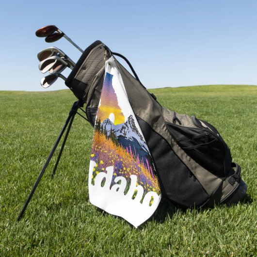 Idaho vorm met berg en wilde bloemen golfhanddoek (Groen)