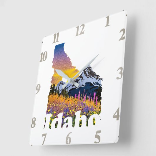 Idaho vorm met berg en wilde bloemen vierkante klok (Hoek)