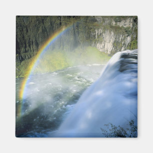 Idaho. VS. Regenboog in nevel boven Upper Mesa Magneet