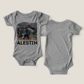 Identiteit, strijd en vrijheid (Ontwerp Voorkant & Achterkant)