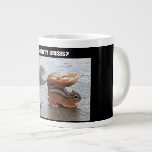 Identiteitscrisis? Funny Squirrel Meme Mok. Grote Koffiekop (Voorkant rechts)