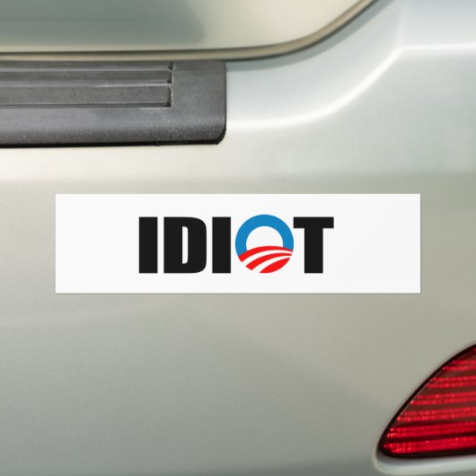 IDIOT BUMPERSTICKER (Op auto)