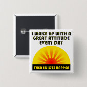 Idiots Happen Funny Button (Voorkant /achterkant)