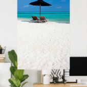 Idyllisch tropisch strand op de Malediven Poster (Thuiskantoor)