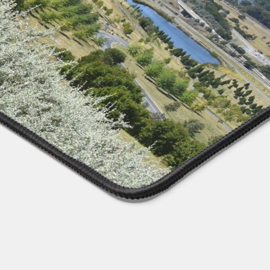 Idyllische Dag in Canberra Desk Mat (Hoek)