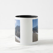 Idyllische lege weg door een winterlandschap, 2 mok (Midden)