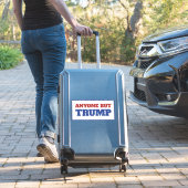 Iedereen behalve Trump America Election Sticker (Koffer Insitu)