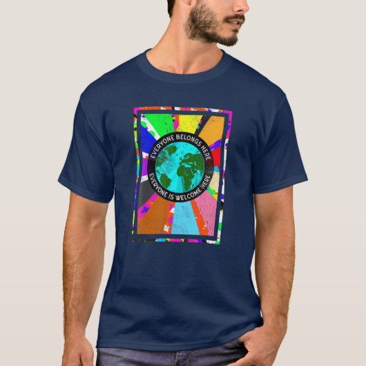 Iedereen behoort hier tot de Dag van de Gay Pride  T-shirt (Voorkant)