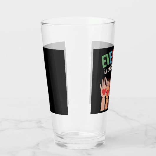 Iedereen is hier welkom glas (Rechts)