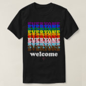 Iedereen is hier welkom in pride maand LGBTQ regen T-shirt (Design voorkant)