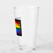 Iedereen is hier welkome vlag (Progress Pride) Glas (Links)