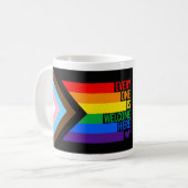 Iedereen is hier welkome vlag (Progress Pride) Koffiemok (Voorkant links)
