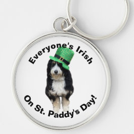 Iedereen is Iers op St. Paddy's Day schattige hond Sleutelhanger
