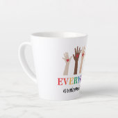 Iedereen is van harte welkom hier Idaho Teacher Latte Mok (Linkerhoek)