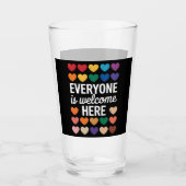 Iedereen is welkom bij LGBTQ Glas (Voorkant)