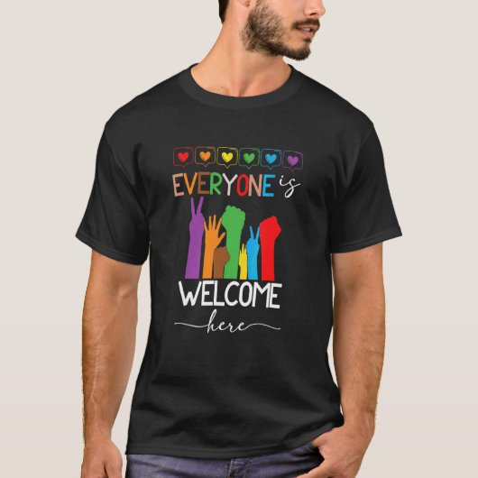 Iedereen is welkom hier steek je hand op LGBT Com T-shirt (Voorkant)