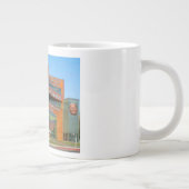 Iedereen is welkom om als democraat te stemmen. grote koffiekop (Rechts)