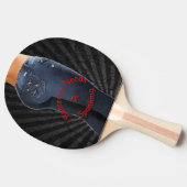 Iemand heeft een het Overspannen (de Versie van he Tafeltennisbatje (Zijkant)