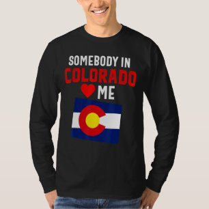 Iemand in de buurt van Colorado Denver Flag Souven T-shirt