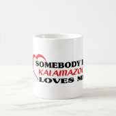 Iemand in Kalamazoo houdt van mij in shirt Koffiemok (Center)