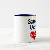 Iemand in Vermont houdt van me Tweekleurige Koffiemok (Center)