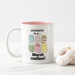 Iemand Is Een Marshmallow Grappige Voedsel Citaat Tweekleurige Koffiemok