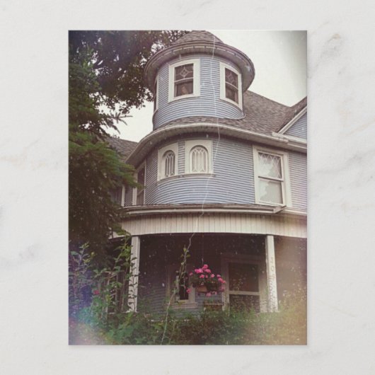 Iemand kijkt briefkaart (Voorkant)