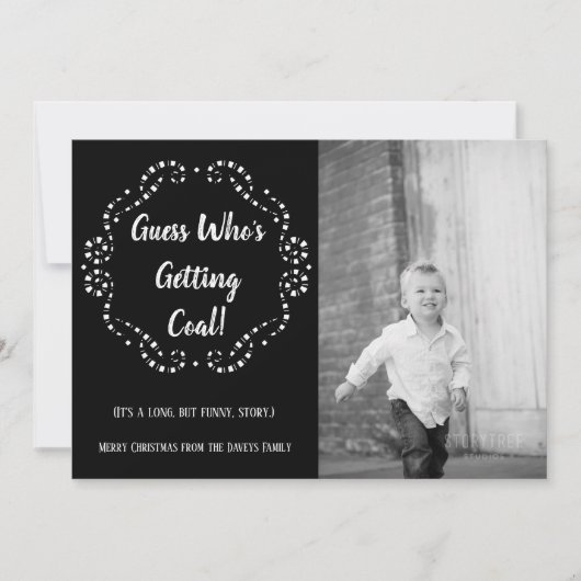 Iemand krijgt steenkool | Kerstvlakke Kaart (Voorkant)