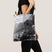 Iemand noemt Tech Support Train Wreck Tote Bag (Dichtbij)
