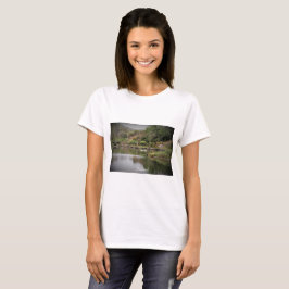 Ierland, County Cork, Lake, Swans, Photography T-shirt